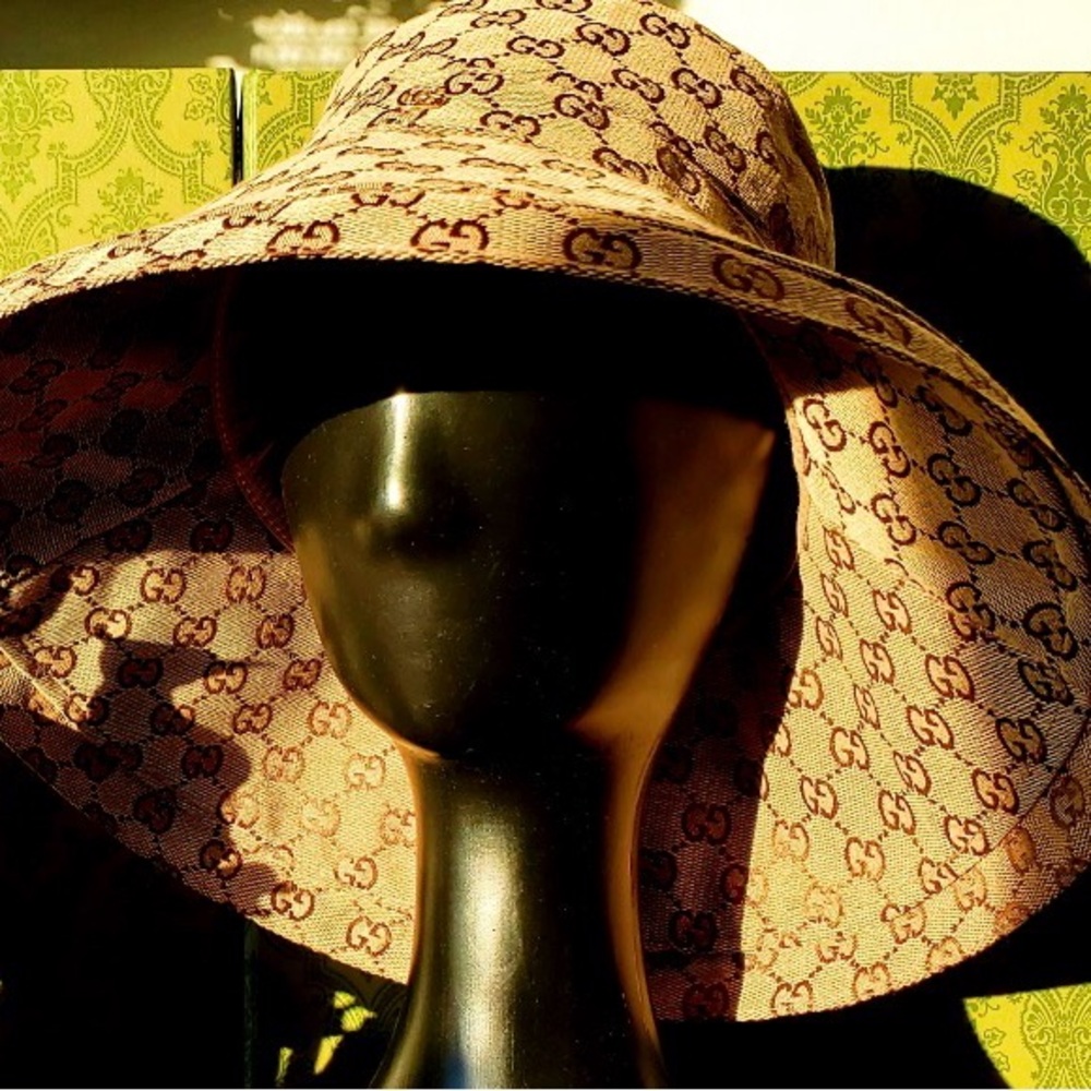 Gucci GG Monogram Bucket Hat Large Wide Brim Jacquard Beige Tan Canvas Sun Beach - Picture 6 of 16